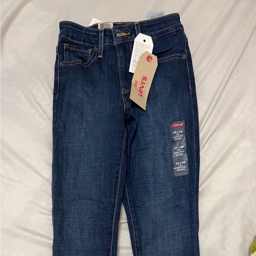 Womens Levi’s Hi Rise Skinny Jeans Size 25 NWT
